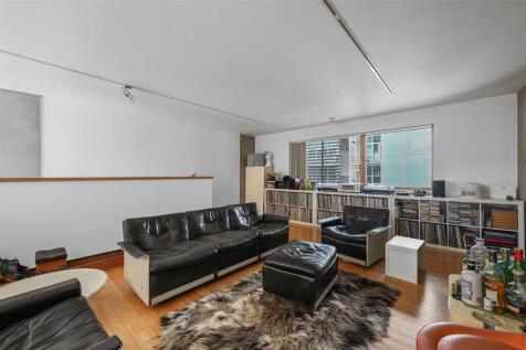 Bedroom/Reception