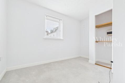 CAM04332G0-PR0534...