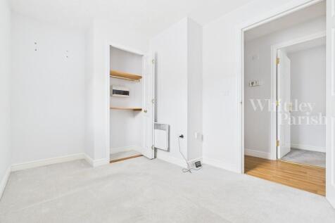 CAM04332G0-PR0534...