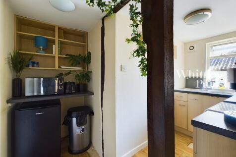 CAM04332G0-PR0035...