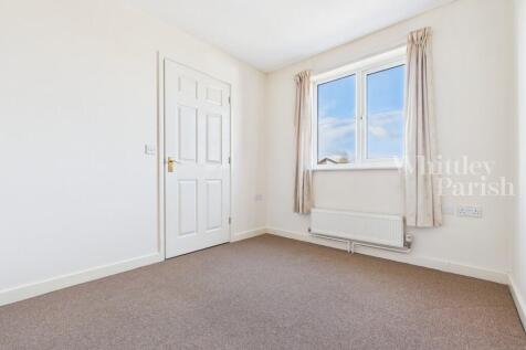 CAM04332G0-PR0557...