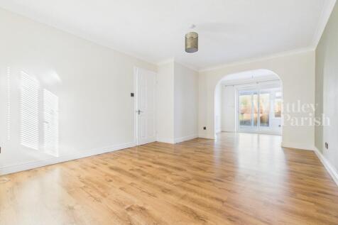 CAM04332G0-PR0566...