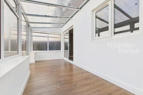 CAM04332G0-PR0566...