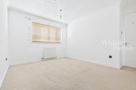 CAM04332G0-PR0566...