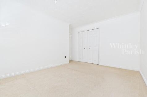 CAM04332G0-PR0566...