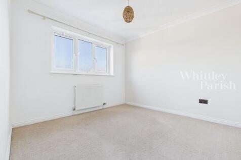 CAM04332G0-PR0566...