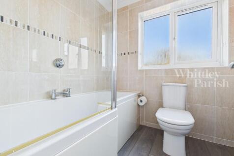 CAM04332G0-PR0566...