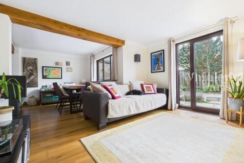 CAM04332G0-PR0562...