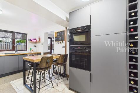 CAM04332G0-PR0562...