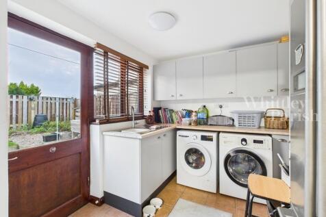 CAM04332G0-PR0562...