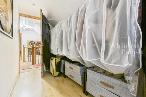 CAM04332G0-PR0562...