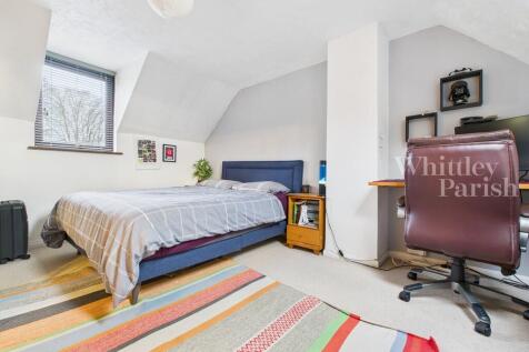 CAM04332G0-PR0562...