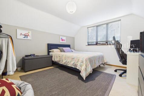 CAM04332G0-PR0562...