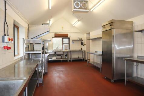 Kitchen Photo 1