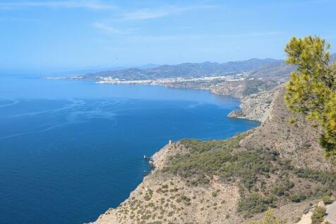 Looking to Nerja