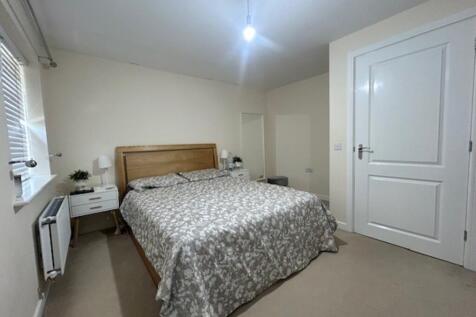 master bed 2