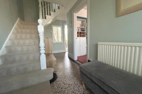 enterance hallway