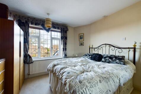 CAM02668G0-PR0130-STILL015
