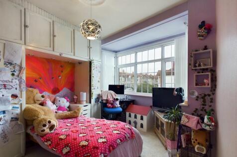 CAM02668G0-PR0154-STILL015