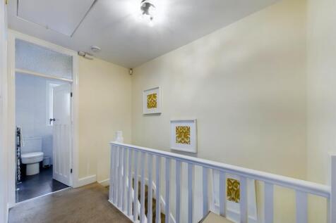 CAM02668G0-PR0164-STILL016