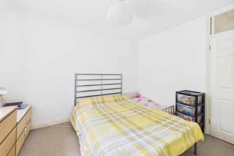 CAM05192G0-PR0094-STILL005