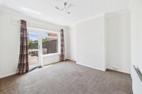 CAM05192G0-PR0096-STILL005