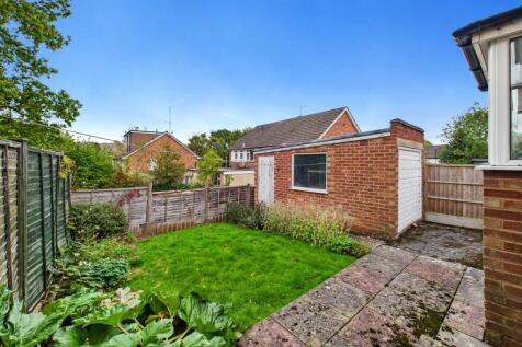 CAM05192G0-PR0162-STILL021