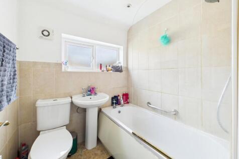 CAM05192G0-PR0163-STILL033