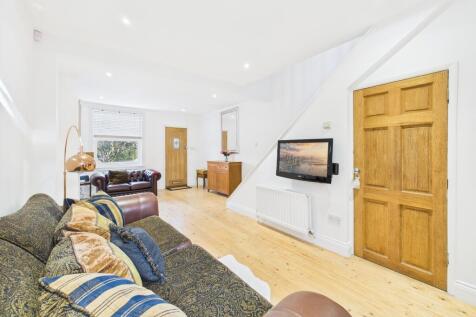 CAM05192G0-PR0164-STILL007