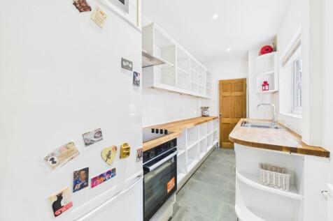 CAM05192G0-PR0164-STILL011