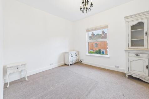 CAM05192G0-PR0164-STILL037