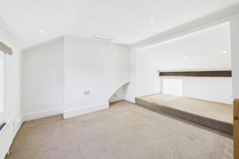 CAM05192G0-PR0164-STILL046