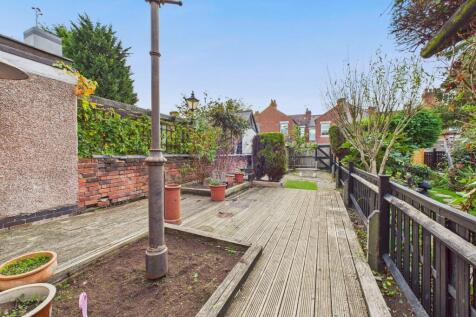 CAM05192G0-PR0164-STILL056