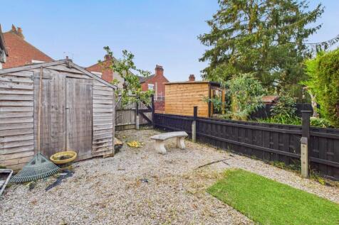 CAM05192G0-PR0164-STILL060