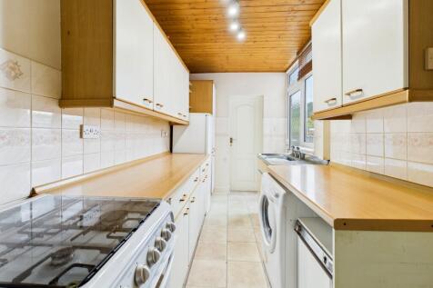 CAM05192G0-PR0165-STILL013