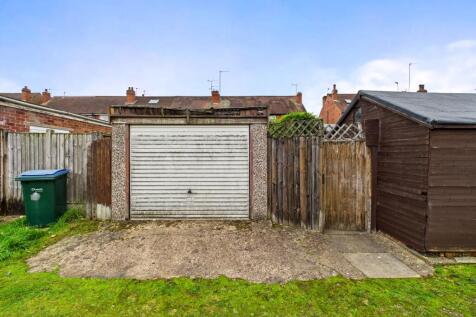 CAM05192G0-PR0165-STILL019