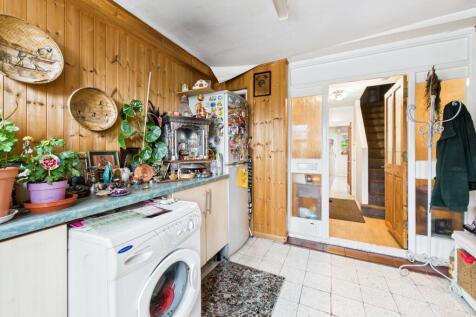 CAM05192G0-PR0167-STILL018