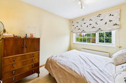 CAM05192G0-PR0167-STILL024