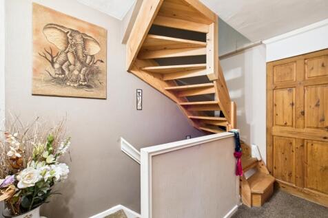 CAM05192G0-PR0167-STILL029