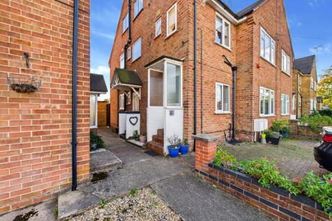 CAM05192G0-PR0169-STILL027