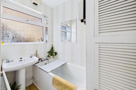 CAM05192G0-PR0169-STILL012