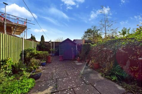 CAM05192G0-PR0169-STILL026