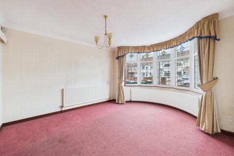 CAM05192G0-PR0172-STILL015