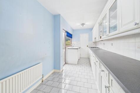 CAM05192G0-PR0172-STILL006