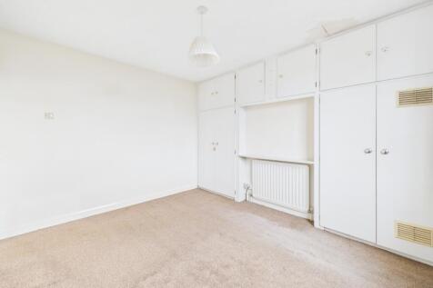 CAM05192G0-PR0172-STILL021