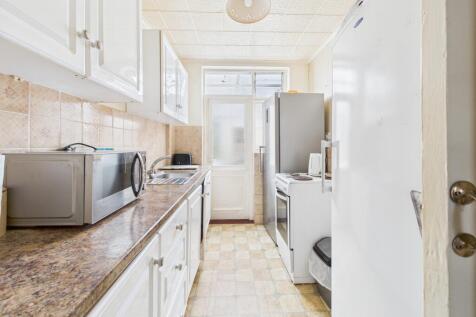 CAM05192G0-PR0173-STILL001