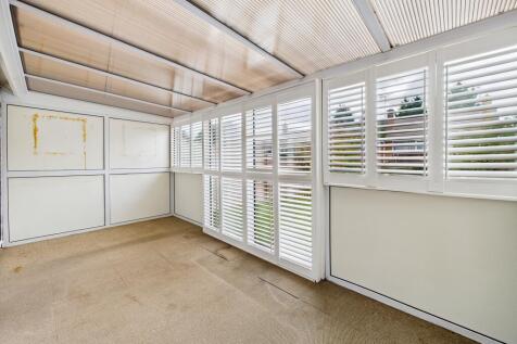 CAM05192G0-PR0174-STILL016