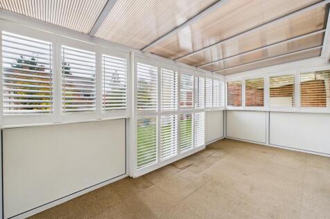 CAM05192G0-PR0174-STILL017