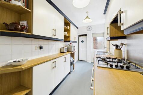 CAM05192G0-PR0177-STILL008