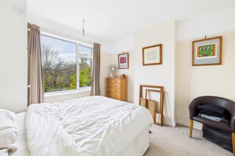 CAM05192G0-PR0177-STILL013